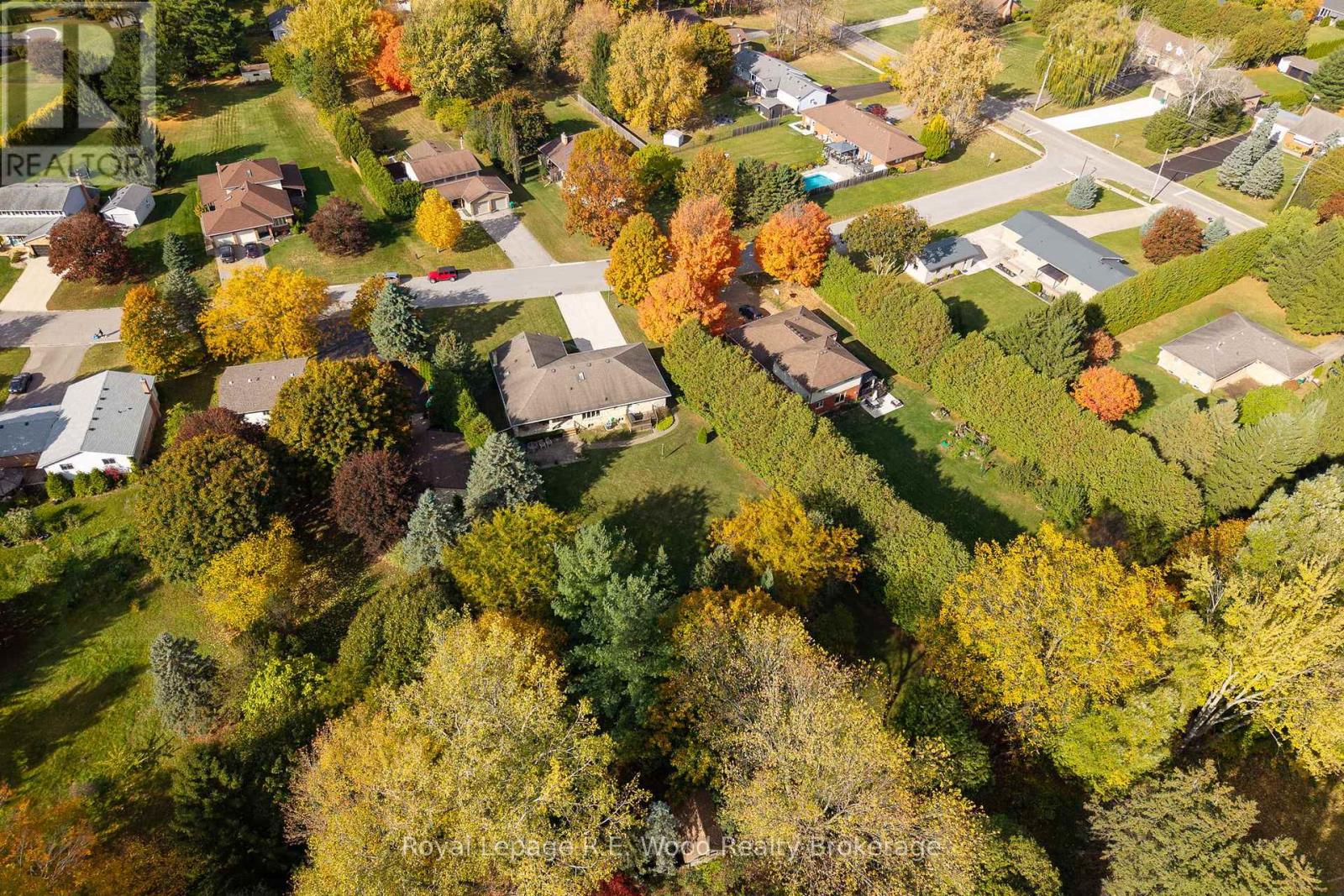 39710 Shady Lane Crescent, Southwold, Ontario  N5P 3T2 - Photo 8 - X12478450