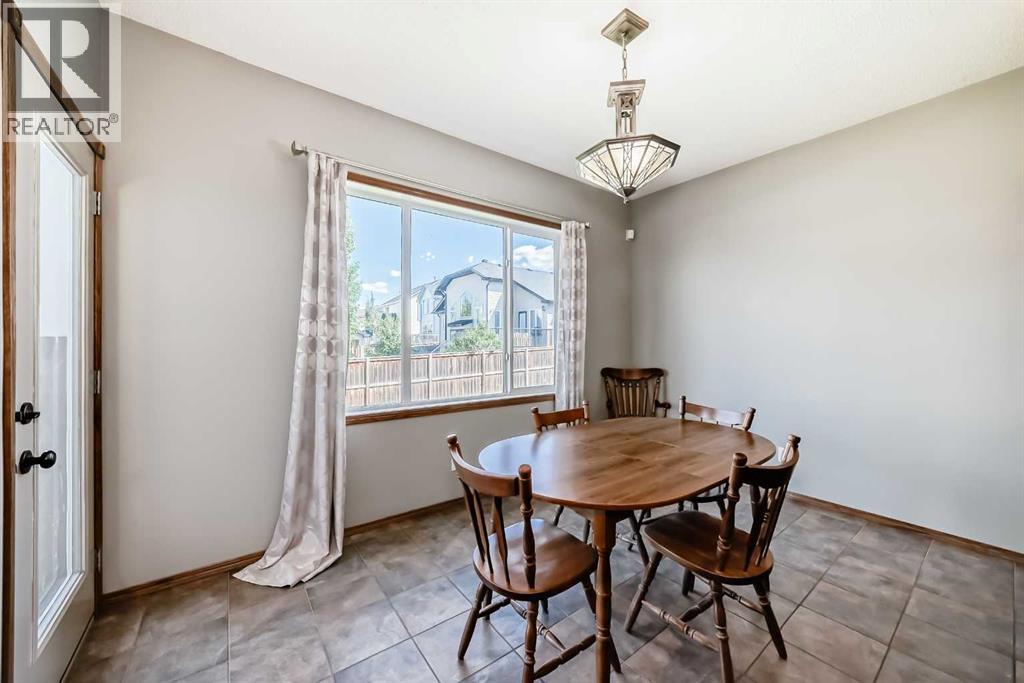 112 West Creek Meadow, Chestermere, Alberta  T1X 1T2 - Photo 13 - A2261837