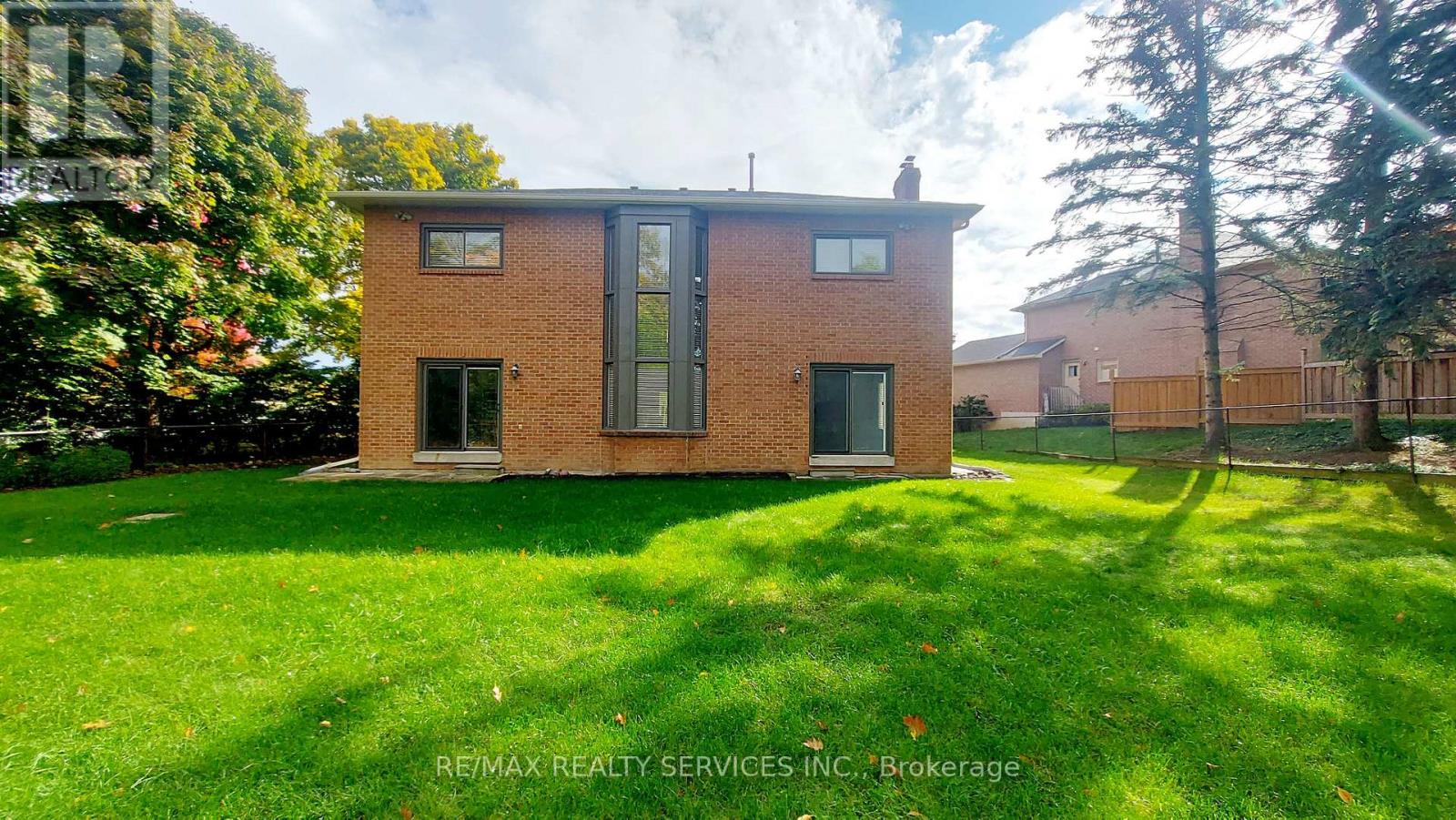 26 Hacienda Court, Brampton (Snelgrove), Ontario  L6Z 3J1 - Photo 45 - W12348242
