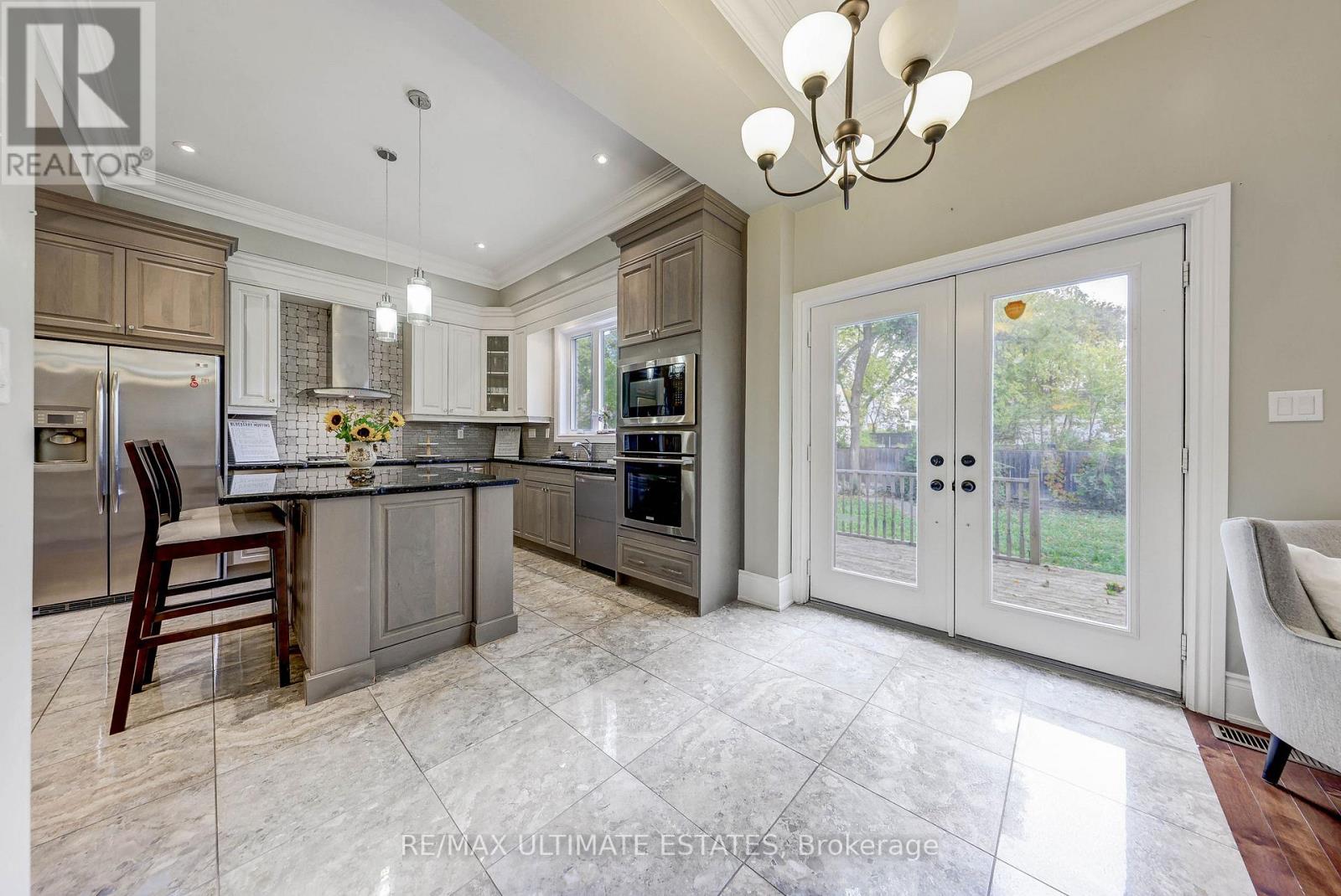 19 Bonnington Place, Toronto, Ontario  M2N 4V2 - Photo 16 - C12472987