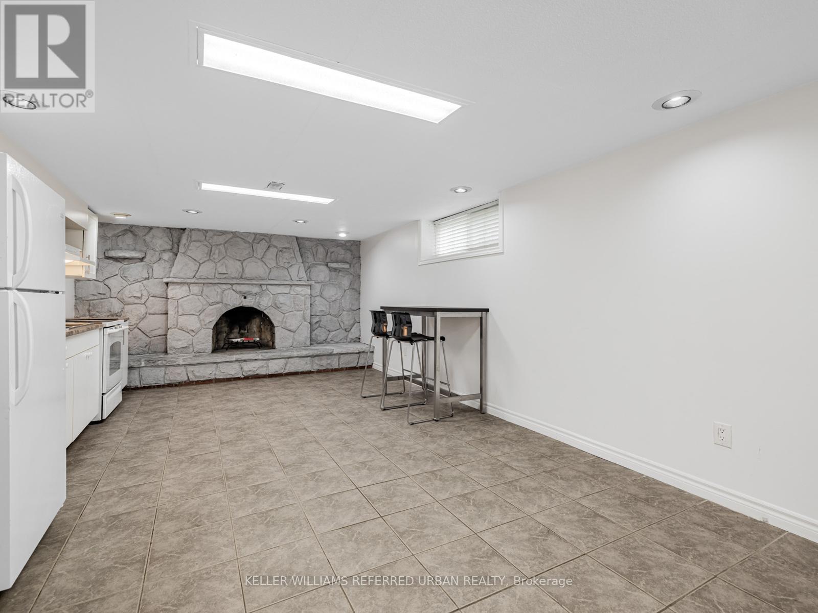 1 - 58 Ranee Avenue, Toronto, Ontario  M6A 1M9 - Photo 11 - C12478307