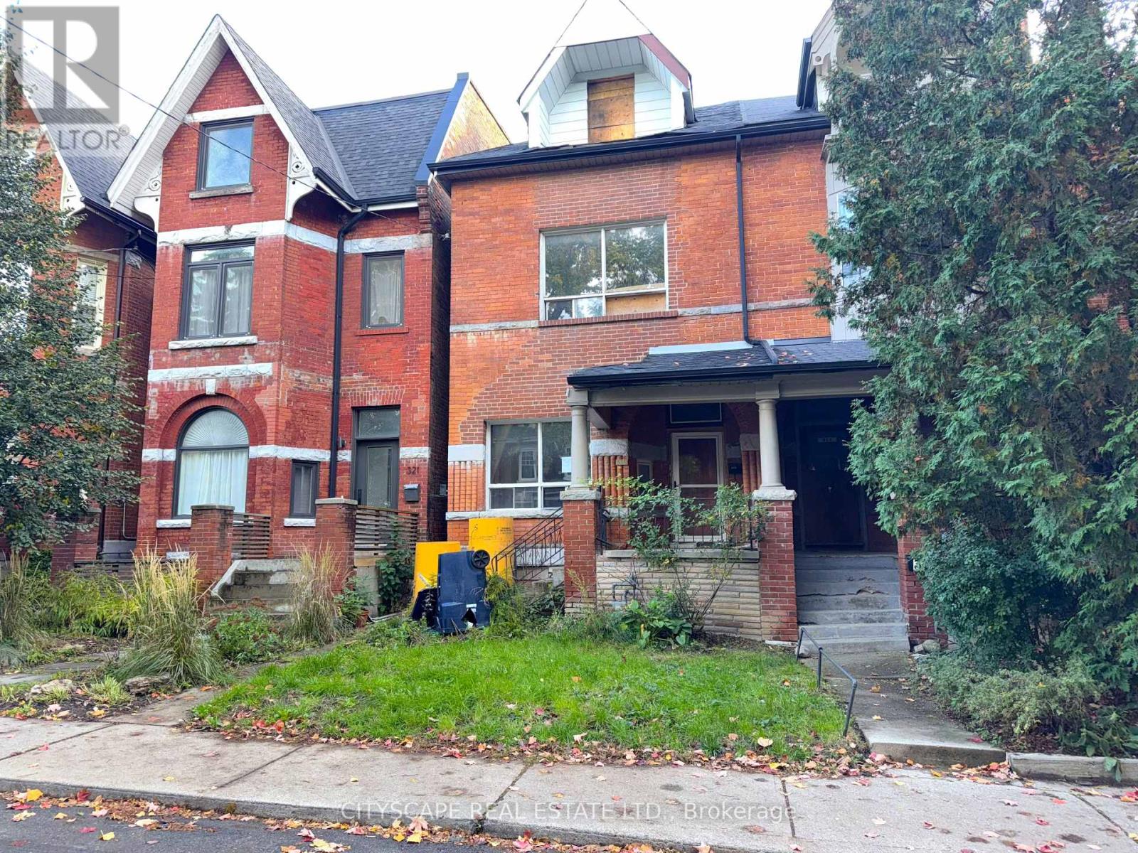 319 Crawford Street, Toronto, Ontario  M6J 2V7 - Photo 2 - C12478321