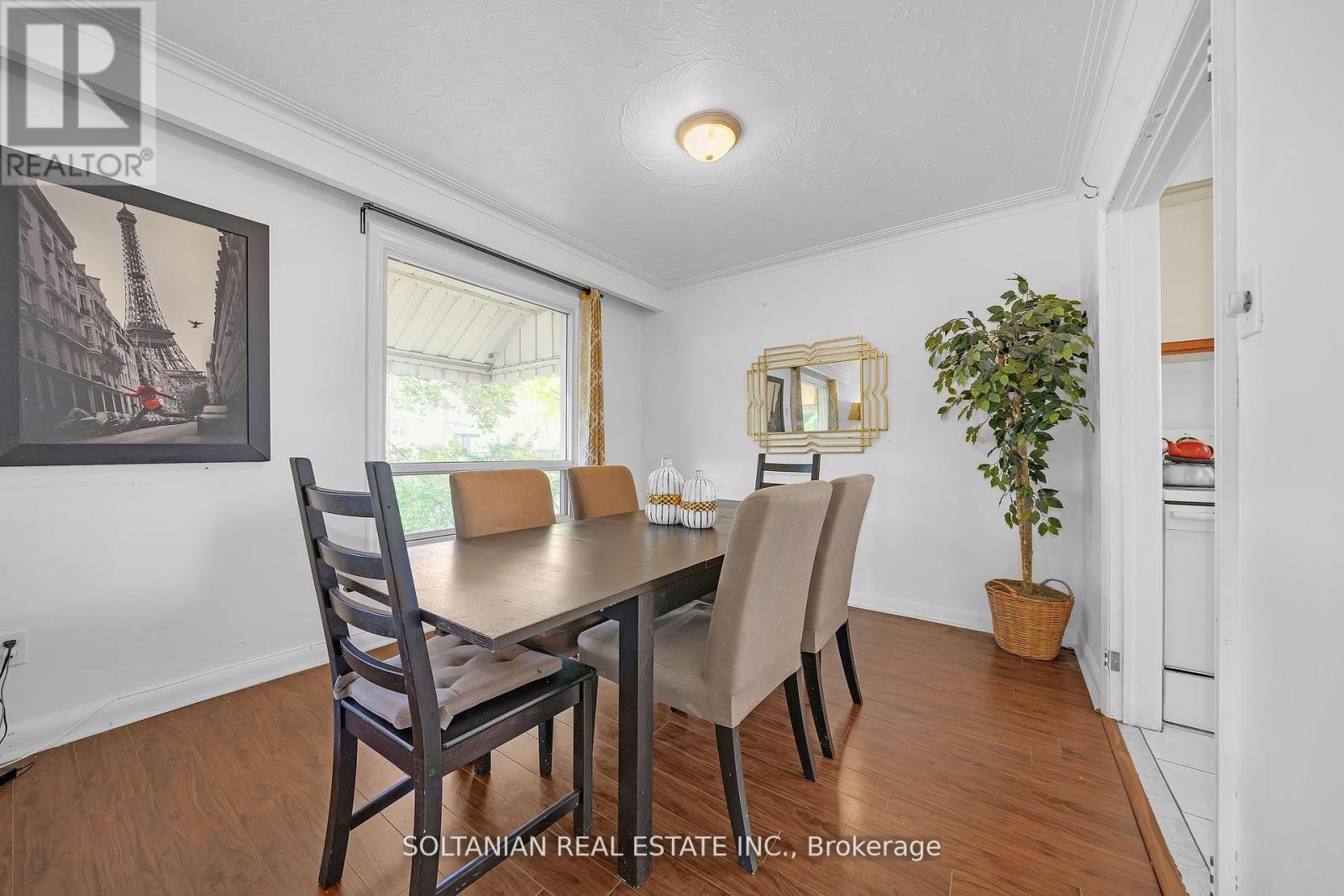183 Maxome Avenue, Toronto, Ontario  M2M 3L1 - Photo 10 - C12478343