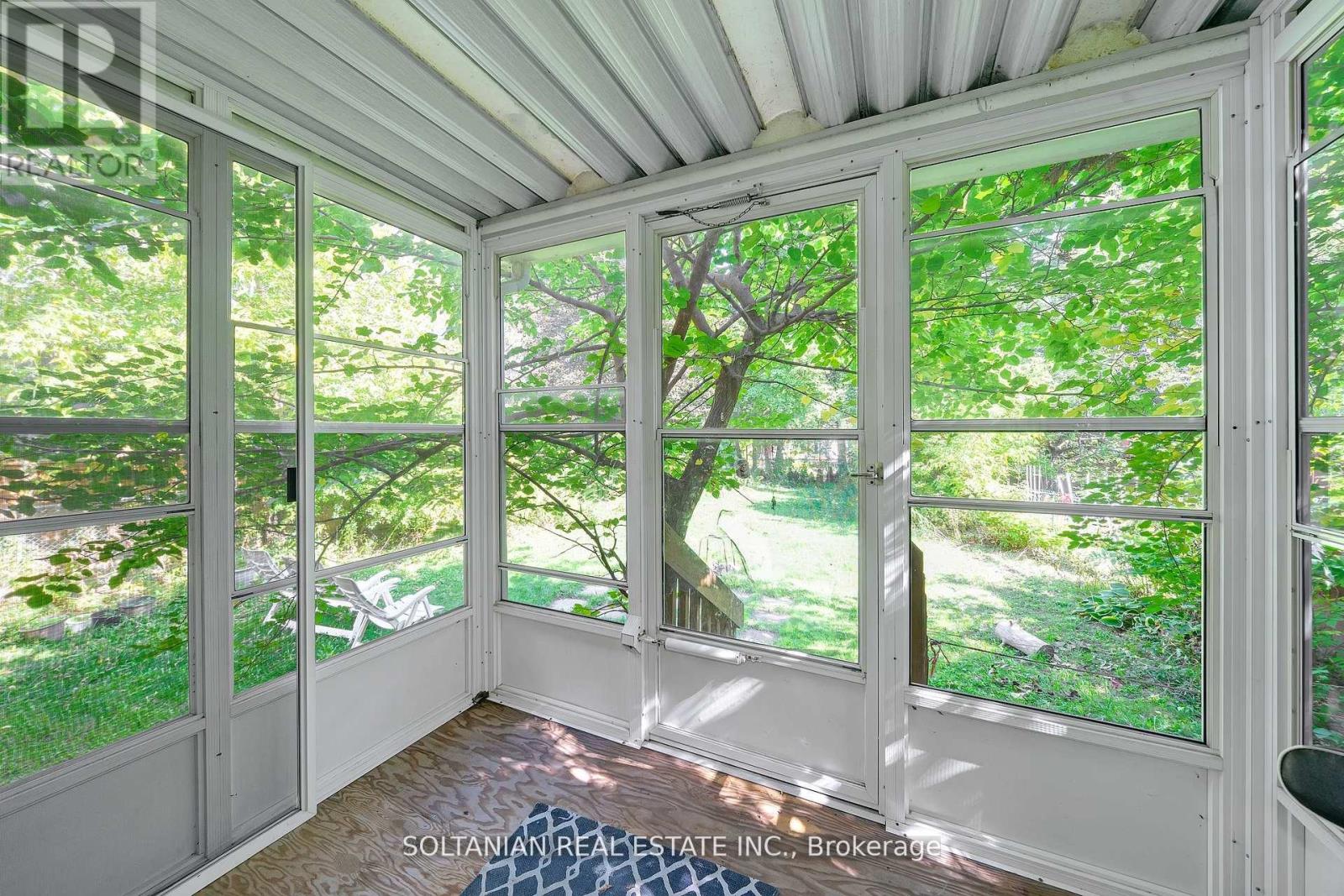183 Maxome Avenue, Toronto, Ontario  M2M 3L1 - Photo 19 - C12478343