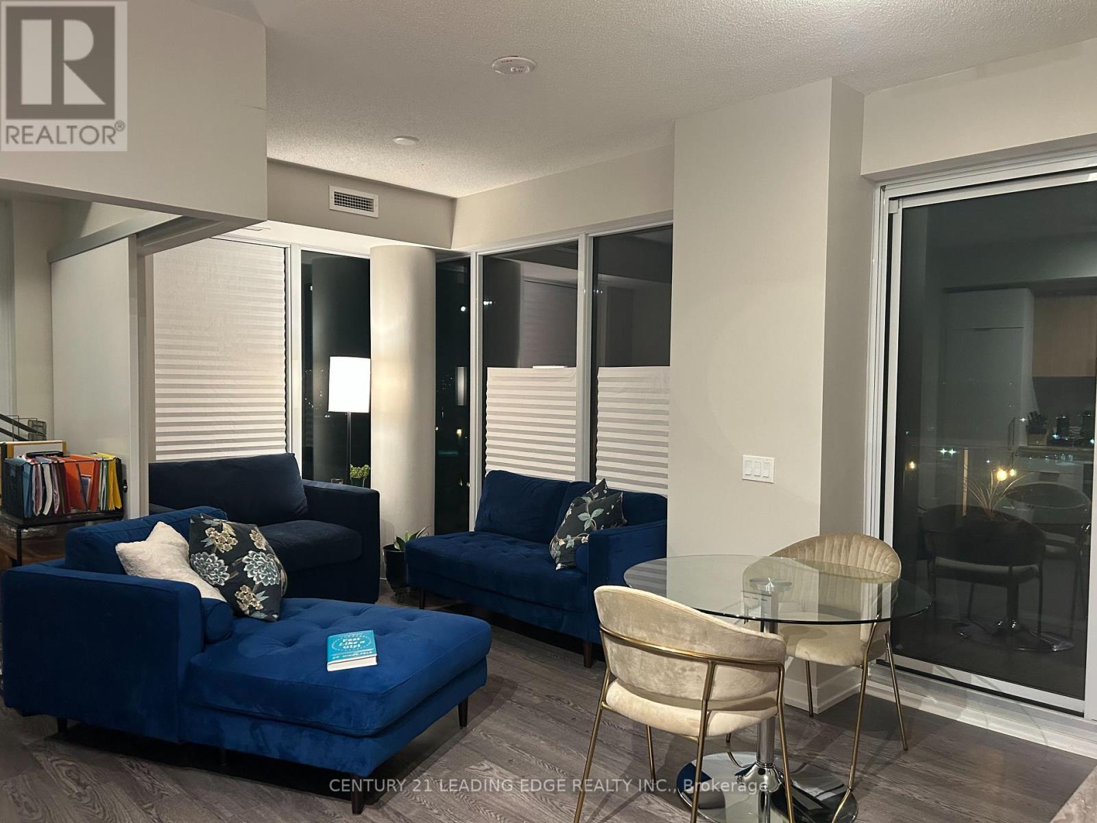 330 - 20 O'neill Road, Toronto, Ontario  M3C 0R2 - Photo 4 - C12478352