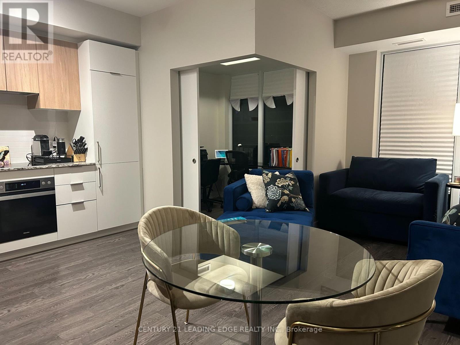 330 - 20 O'neill Road, Toronto, Ontario  M3C 0R2 - Photo 7 - C12478352