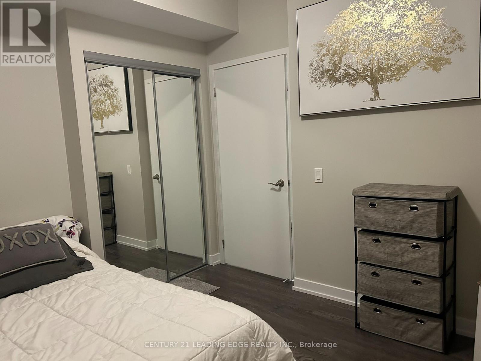 330 - 20 O'neill Road, Toronto, Ontario  M3C 0R2 - Photo 9 - C12478352