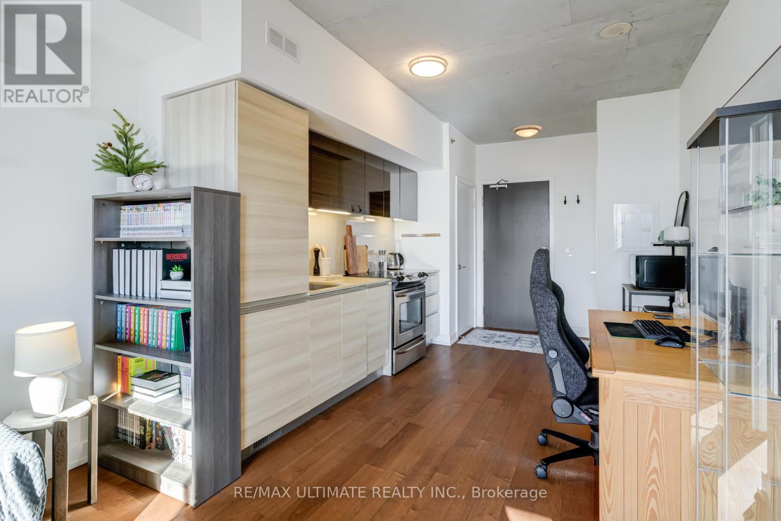 808 - 20 Minowan Miikan Lane, Toronto, Ontario  M6J 0E5 - Photo 11 - C12478383