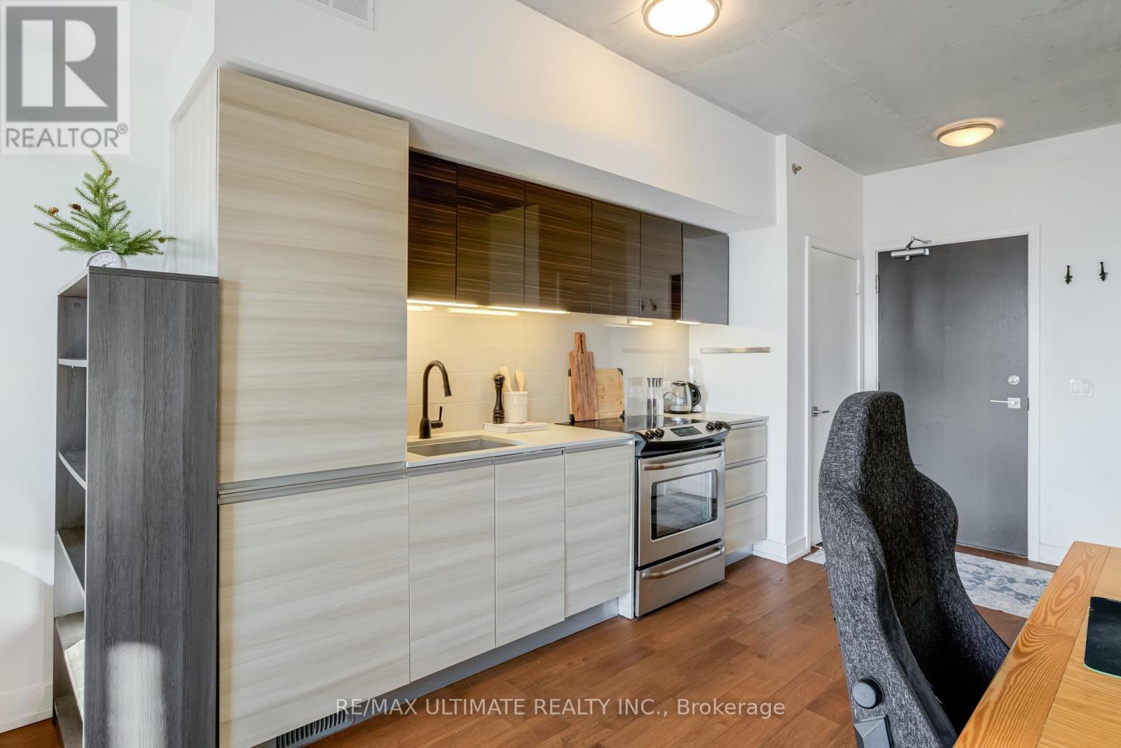 808 - 20 Minowan Miikan Lane, Toronto, Ontario  M6J 0E5 - Photo 12 - C12478383