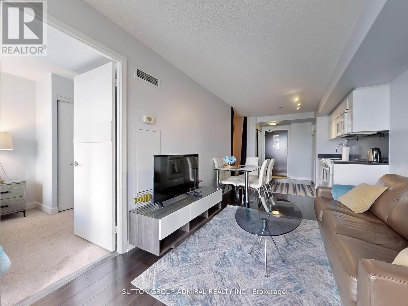 1710 - 21 Iceboat Terrace, Toronto, Ontario  M5V 4A5 - Photo 10 - C12478387