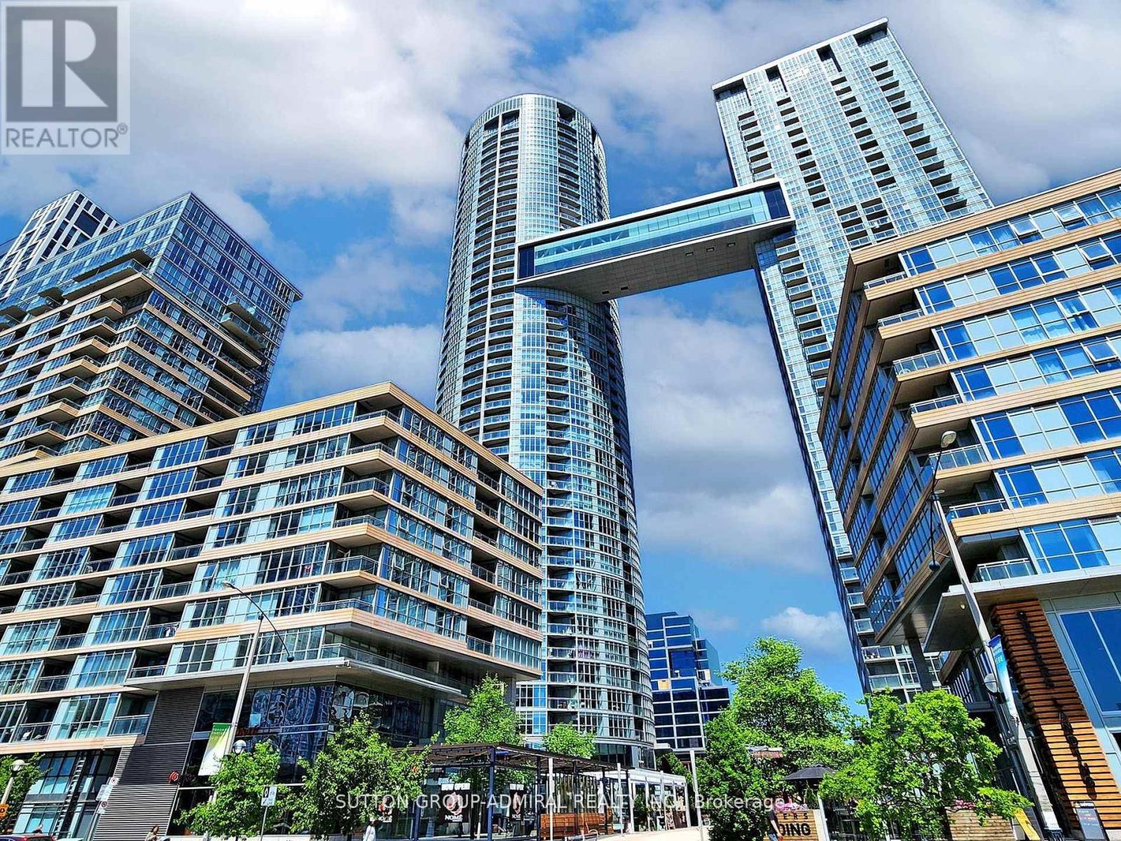 1710 - 21 Iceboat Terrace, Toronto, Ontario  M5V 4A5 - Photo 2 - C12478387