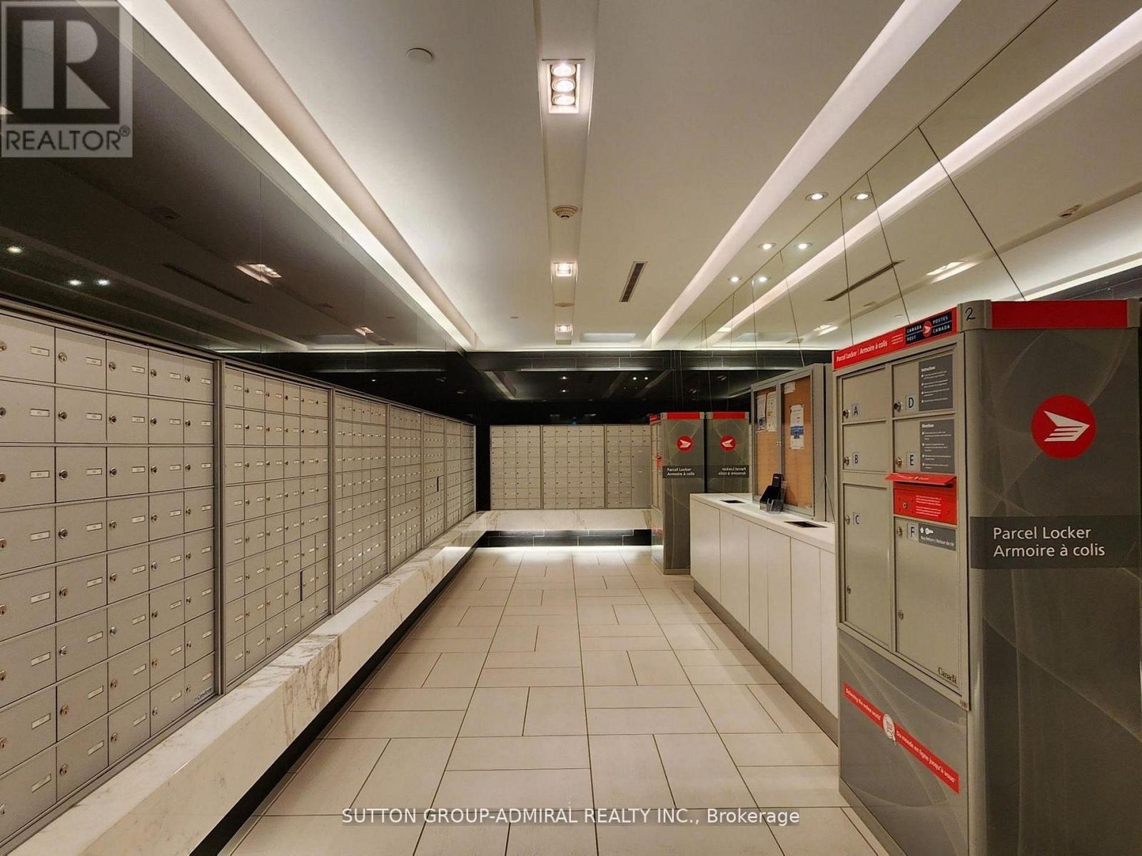 1710 - 21 Iceboat Terrace, Toronto, Ontario  M5V 4A5 - Photo 33 - C12478387