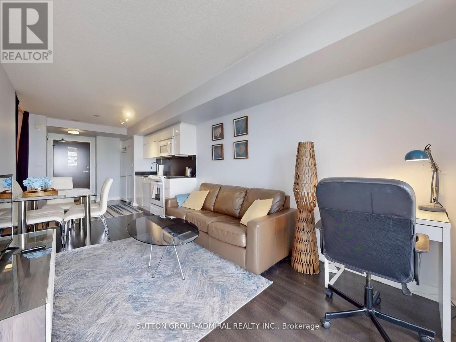 1710 - 21 Iceboat Terrace, Toronto, Ontario  M5V 4A5 - Photo 9 - C12478387