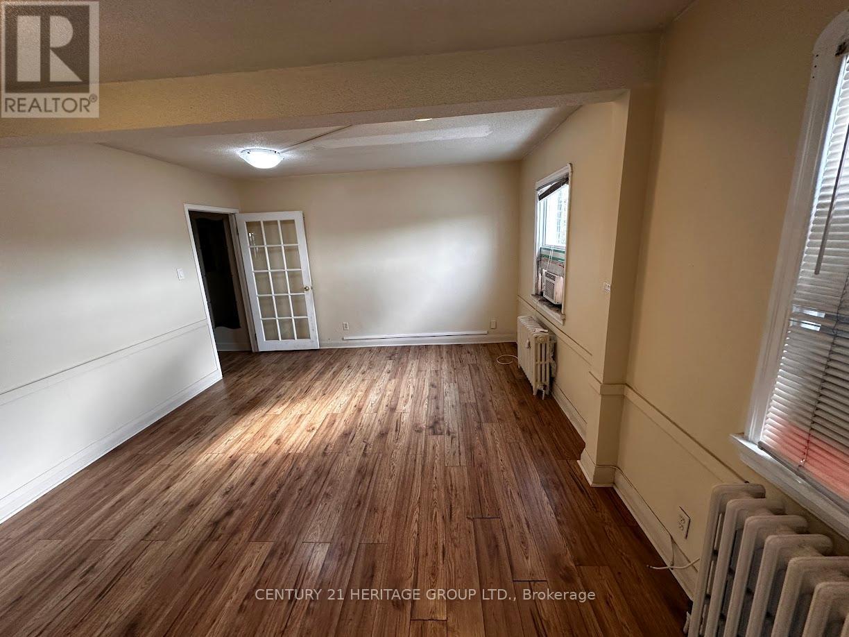 6303 Yonge Street, Toronto, Ontario  M2M 3X7 - Photo 3 - C12478389