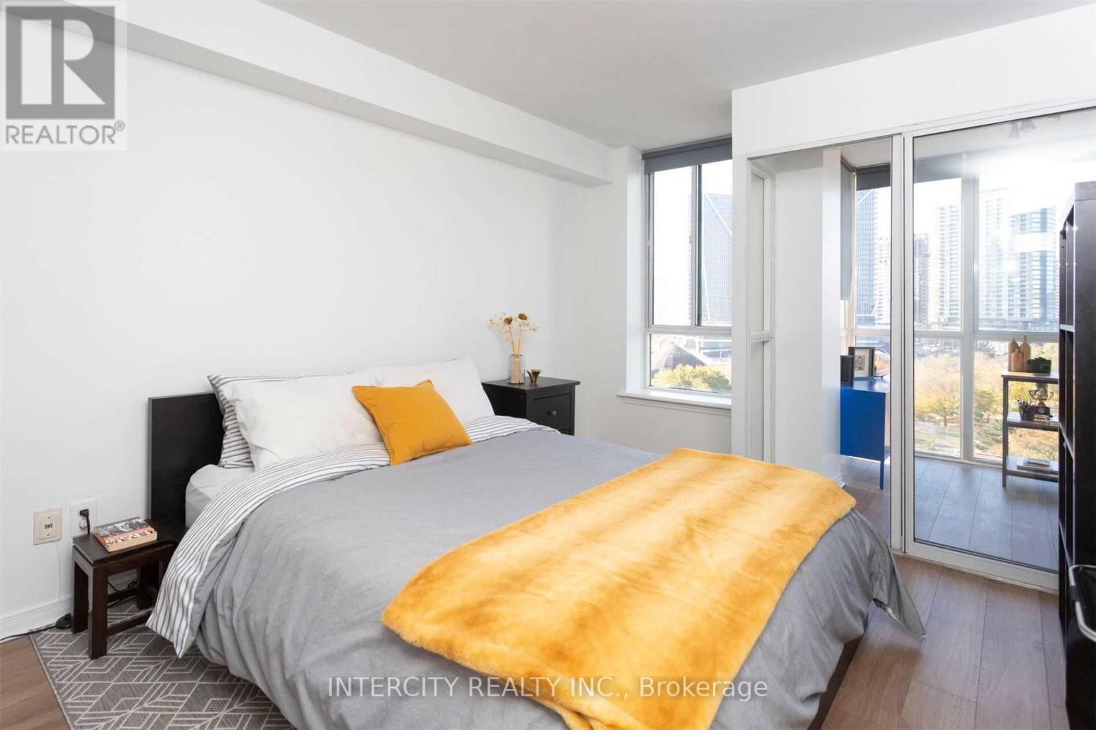 910 - 801 King Street W, Toronto, Ontario  M5V 3C9 - Photo 10 - C12478429
