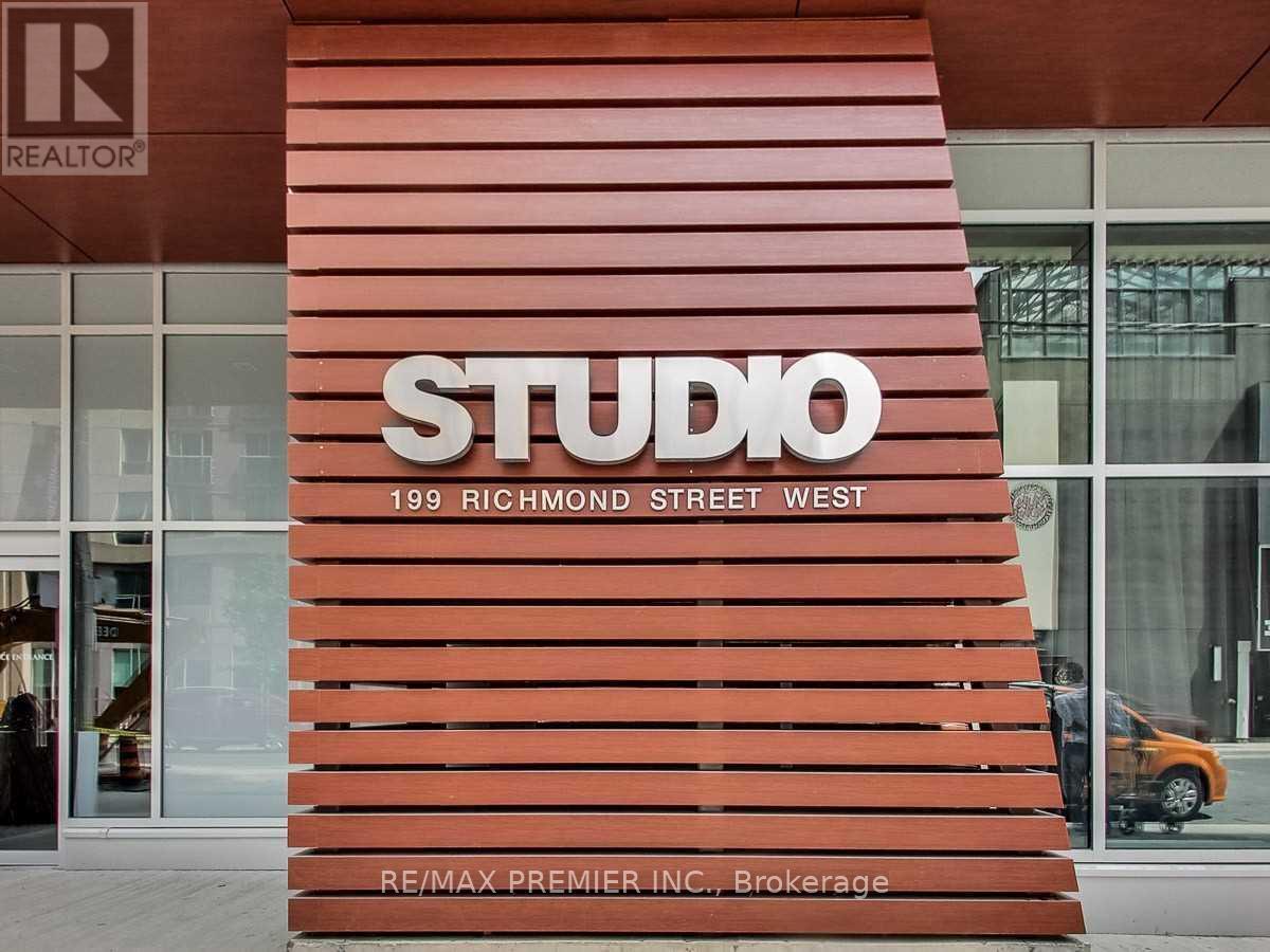 402 - 199 Richmond Street W, Toronto, Ontario  M5V 0H4 - Photo 2 - C12478439