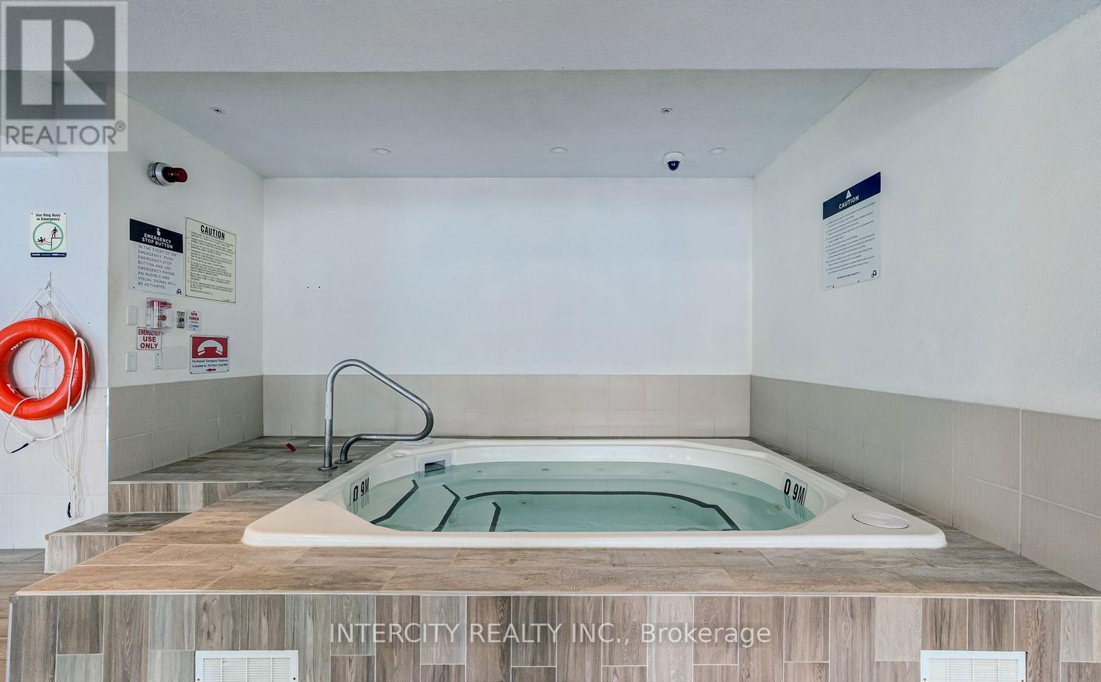 1706 - 16 Harrison Garden Boulevard, Toronto, Ontario  M2N 7J6 - Photo 28 - C12478449