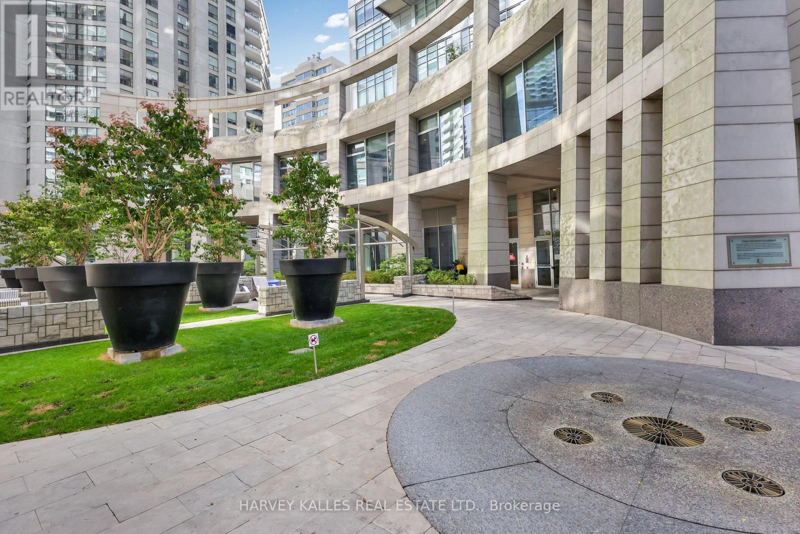 510 - 2181 Yonge Street, Toronto, Ontario  M4S 3H7 - Photo 42 - C12478472