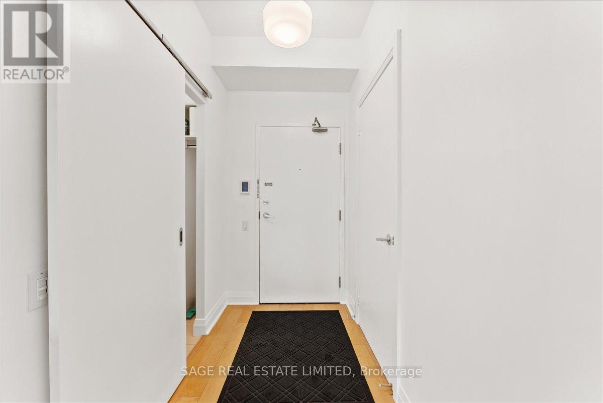 711 - 20 Scrivener Square, Toronto, Ontario  M4W 3X9 - Photo 3 - C12478485