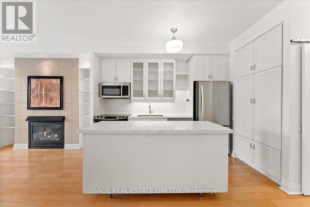 711 - 20 Scrivener Square, Toronto, Ontario  M4W 3X9 - Photo 5 - C12478485