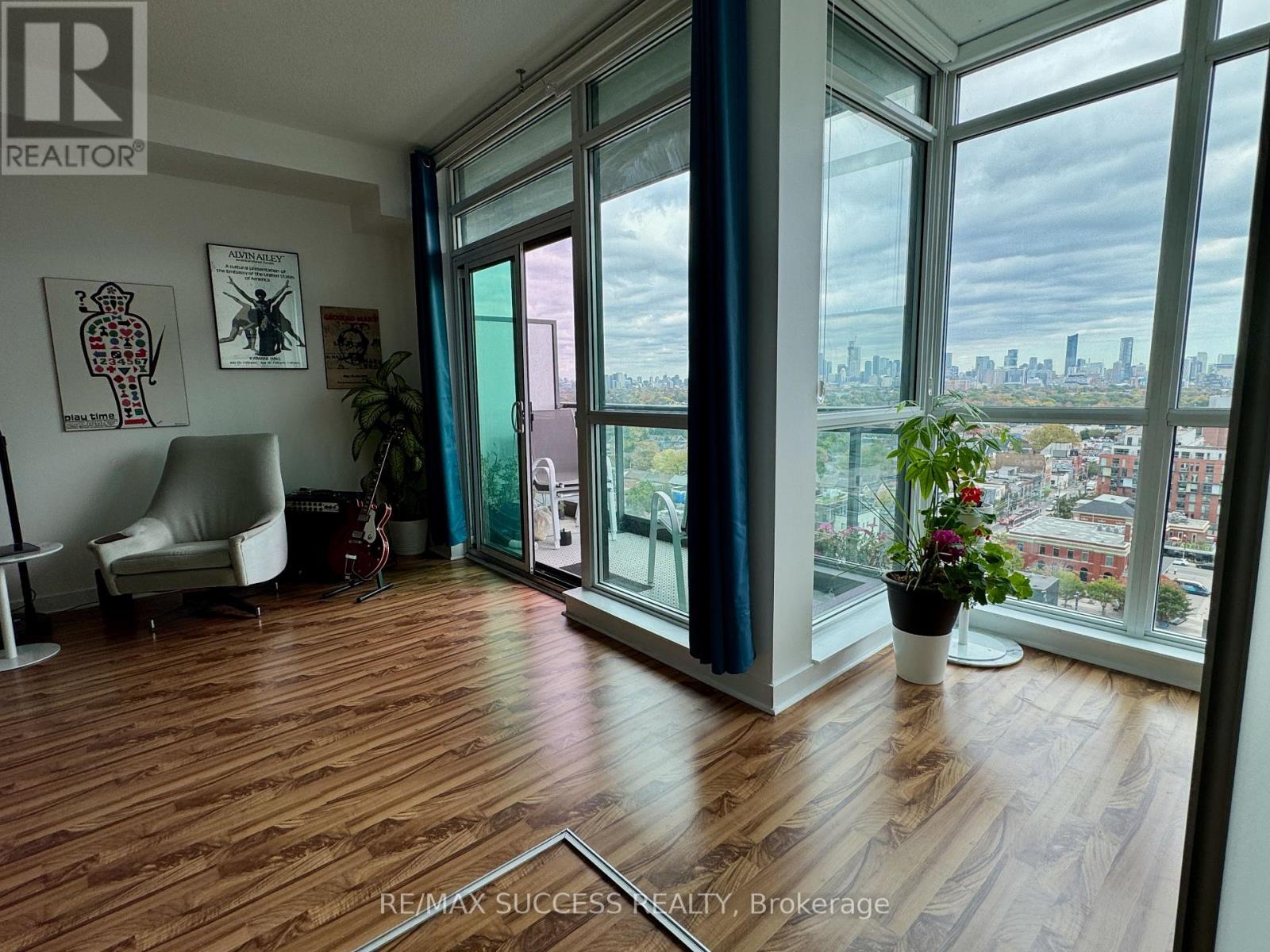 1605 - 1171 Queen Street W, Toronto, Ontario  M6J 0A5 - Photo 14 - C12478493