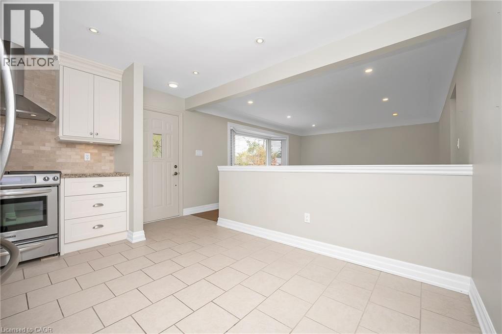 30 Wildewood Avenue, Hamilton, Ontario  L8T 1X3 - Photo 14 - 40781487