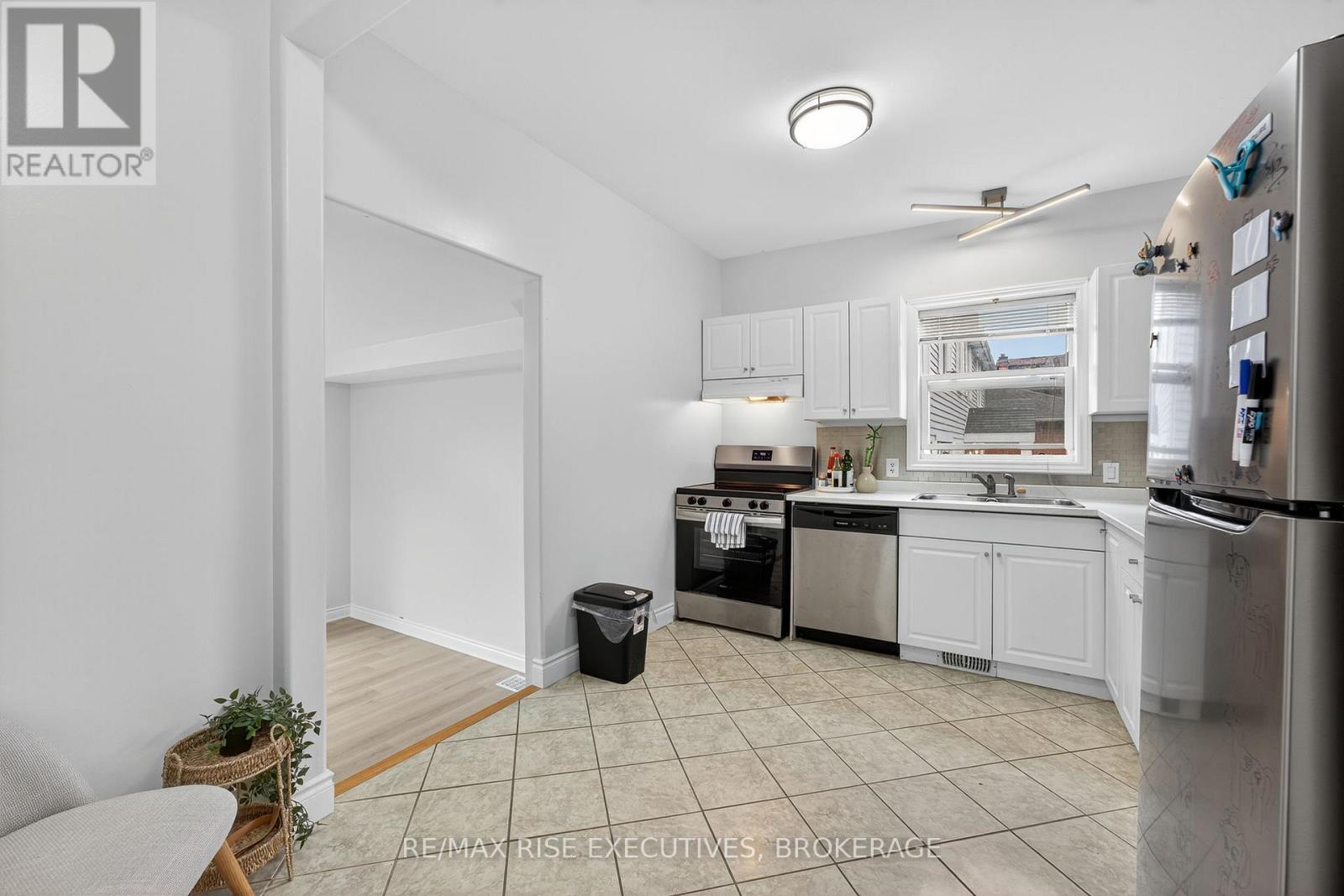 47 Livingston Street, Kingston, Ontario  K7L 4L1 - Photo 13 - X12478573