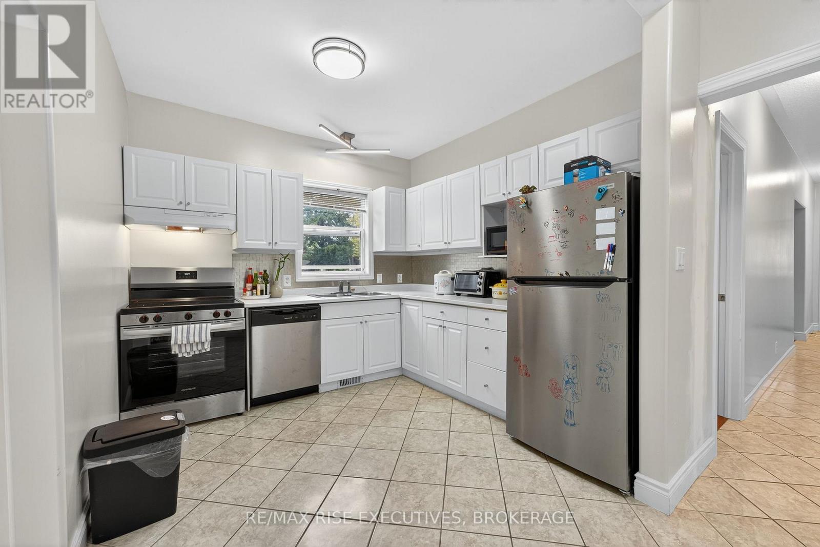 47 Livingston Street, Kingston, Ontario  K7L 4L1 - Photo 14 - X12478573