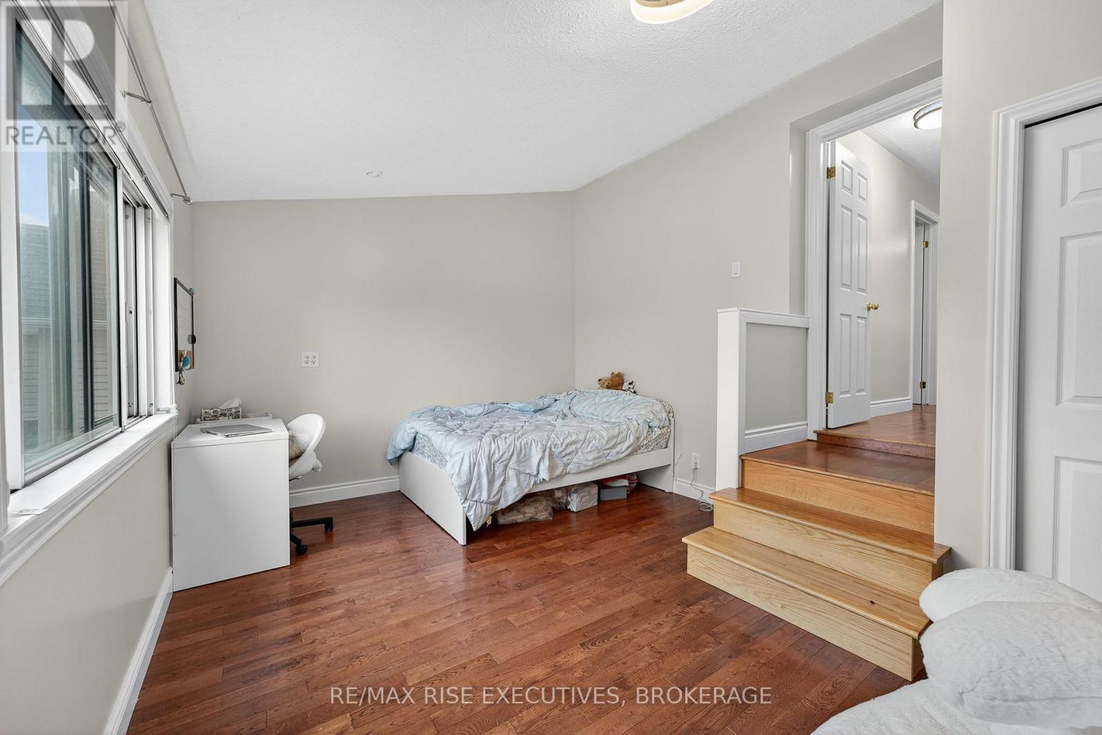 47 Livingston Street, Kingston, Ontario  K7L 4L1 - Photo 32 - X12478573