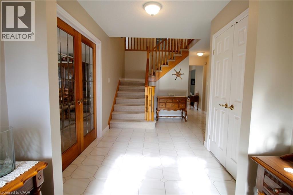153 Meadowbrook Drive, Ancaster, Ontario  L9G 4S9 - Photo 4 - 40781495