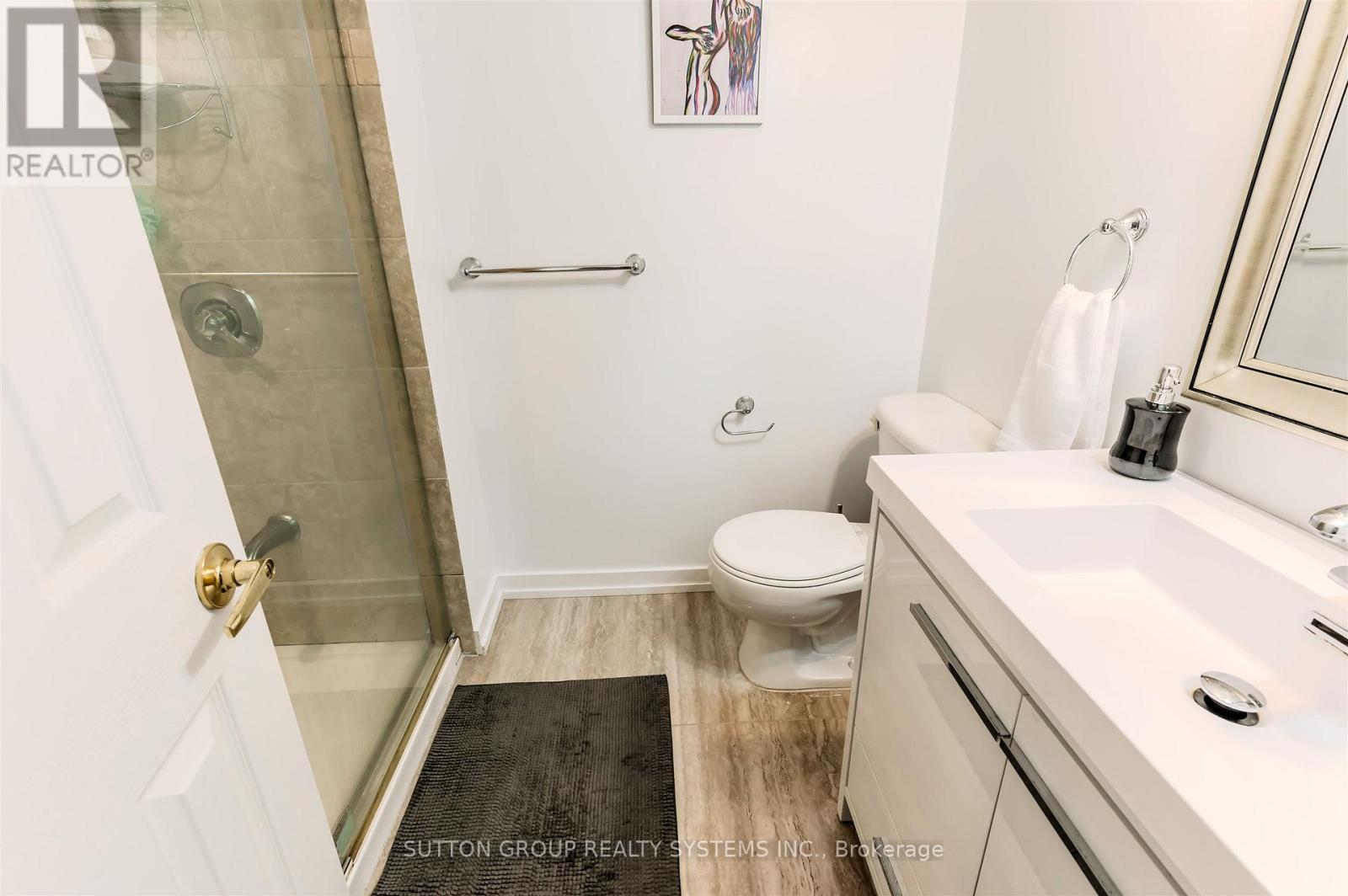1 Elmlea Avenue, Toronto (Humber Heights), Ontario  M9P 2M6 - Photo 31 - W12472229