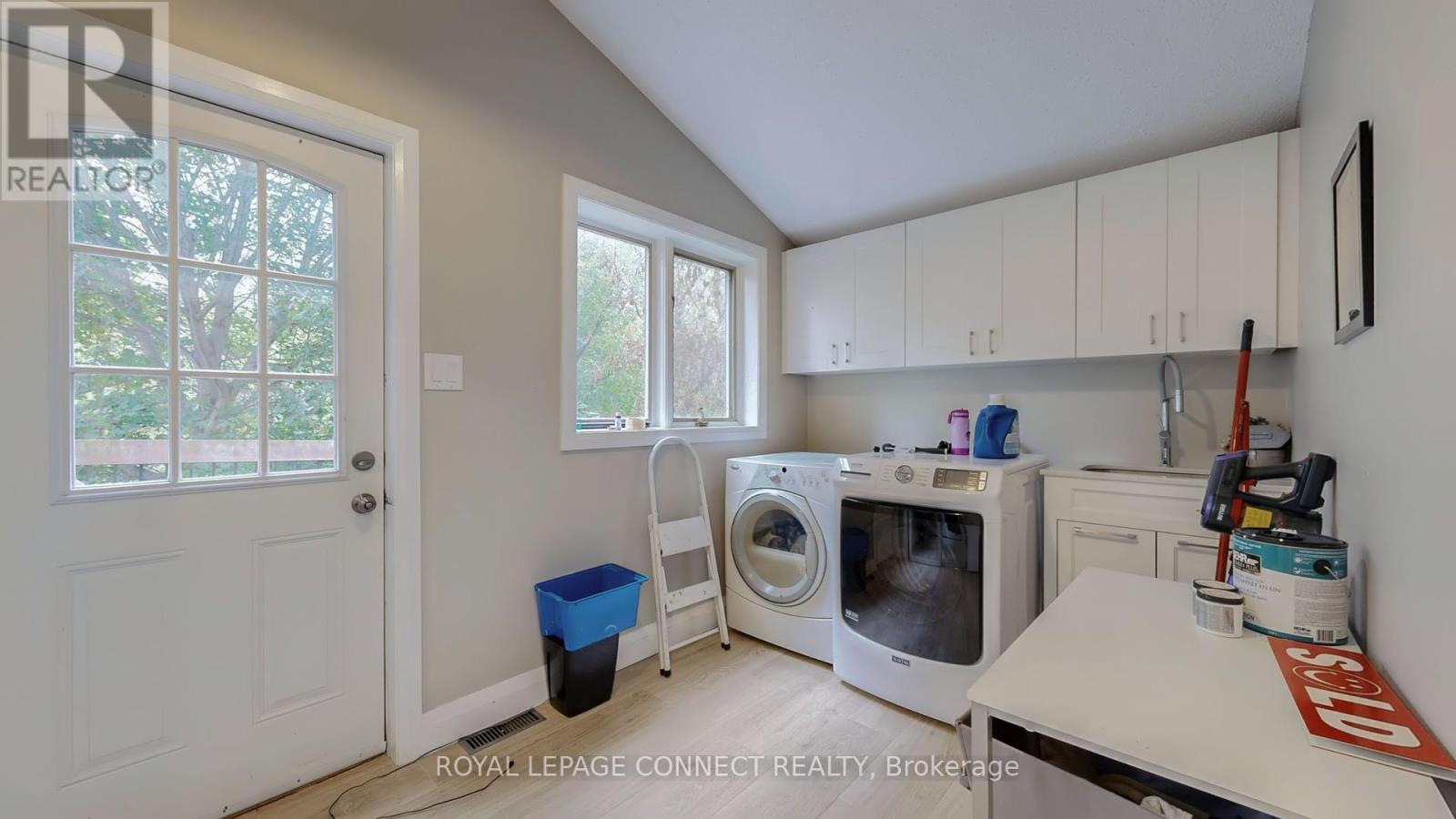 1406 Old Forest Road, Pickering, Ontario  L1V 1N7 - Photo 19 - E12478364