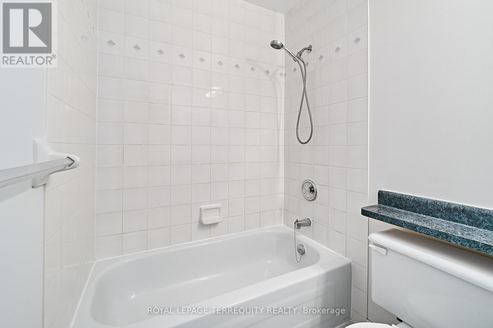 203 - 2365 Queen Street E, Toronto, Ontario  M4E 1H2 - Photo 12 - E12478388