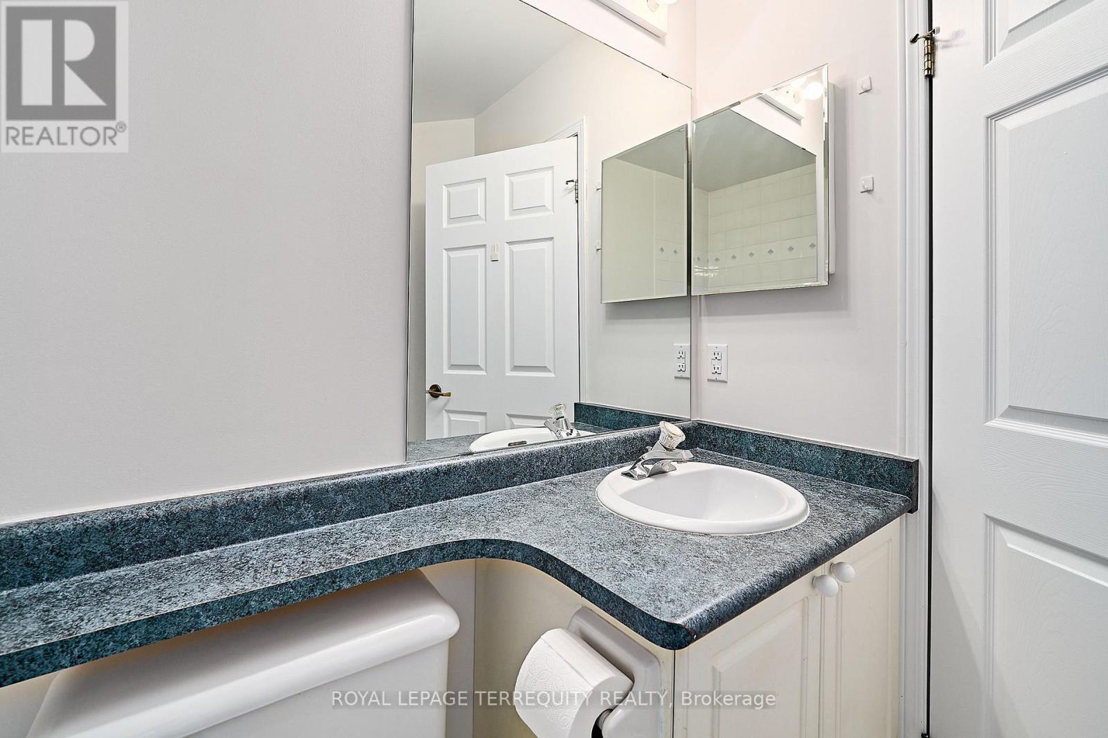 203 - 2365 Queen Street E, Toronto, Ontario  M4E 1H2 - Photo 13 - E12478388