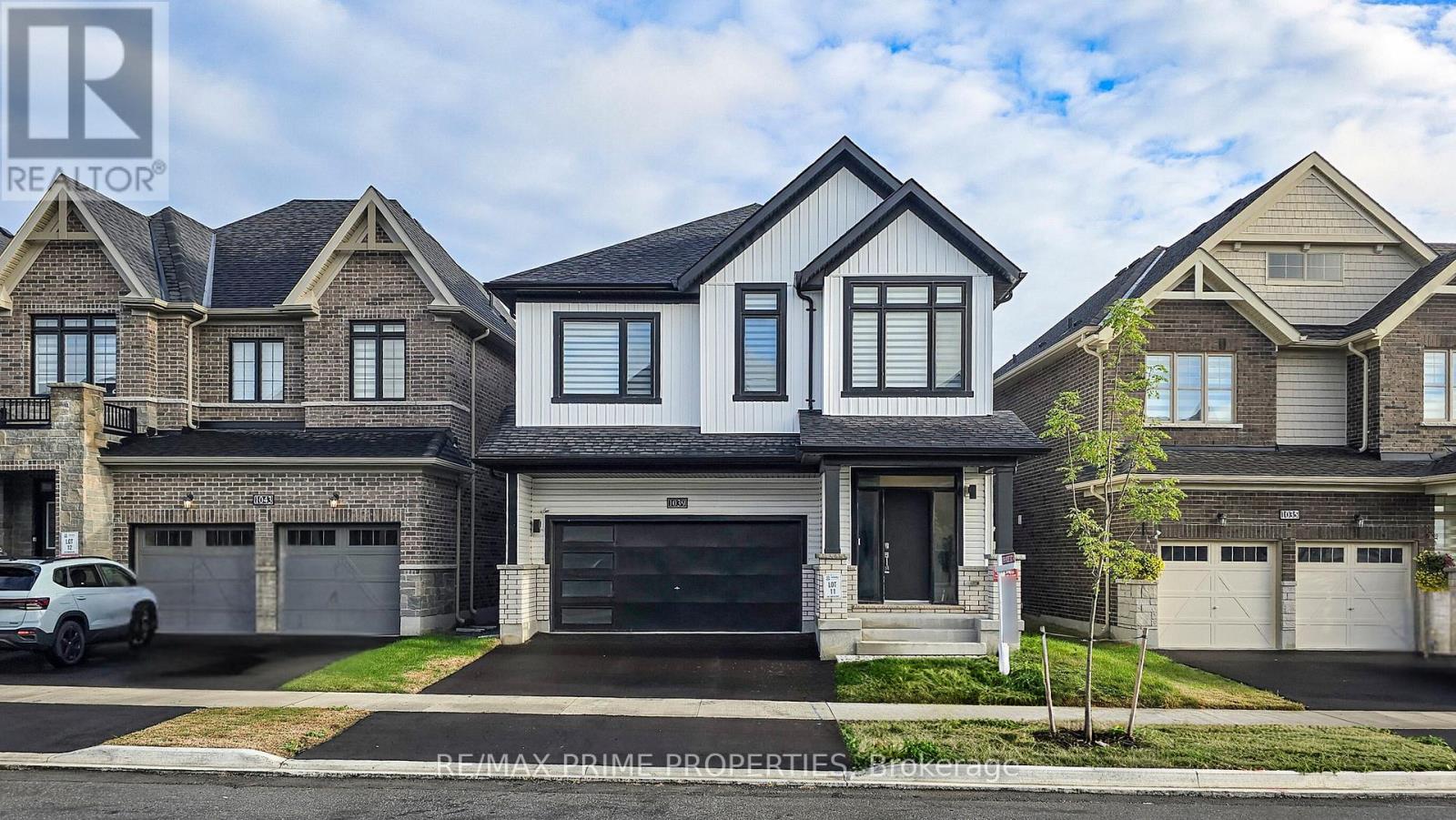 1039 THOMPSON DRIVE, Oshawa, Ontario