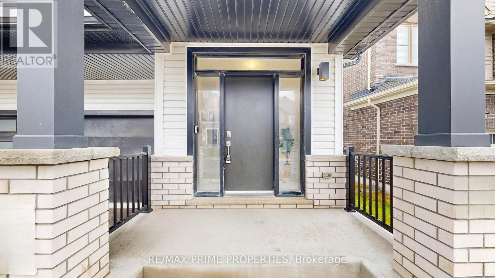 1039 Thompson Drive, Oshawa, Ontario  L1L 0V6 - Photo 2 - E12478516