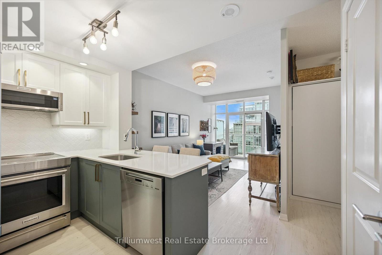 1712 - 85 East Liberty Street E, Toronto, Ontario  M6K 3R4 - Photo 1 - C12478613