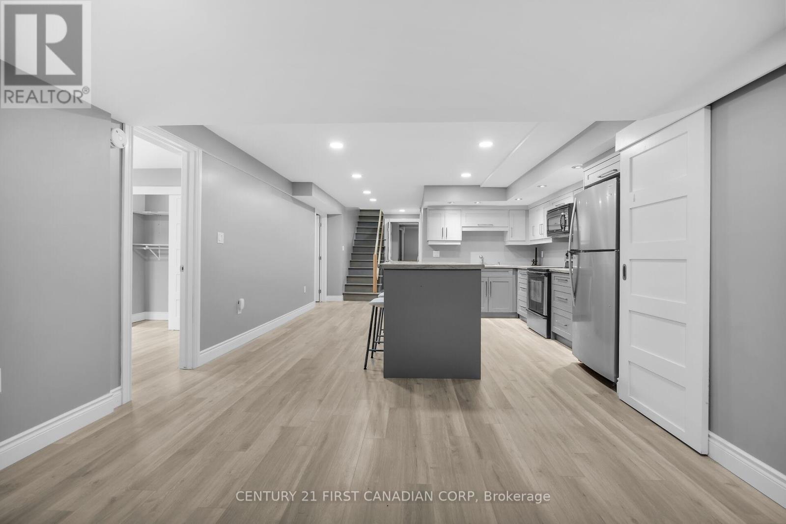 768 Franklinway Crescent, London North, Ontario  N6G 5C8 - Photo 38 - X12478527