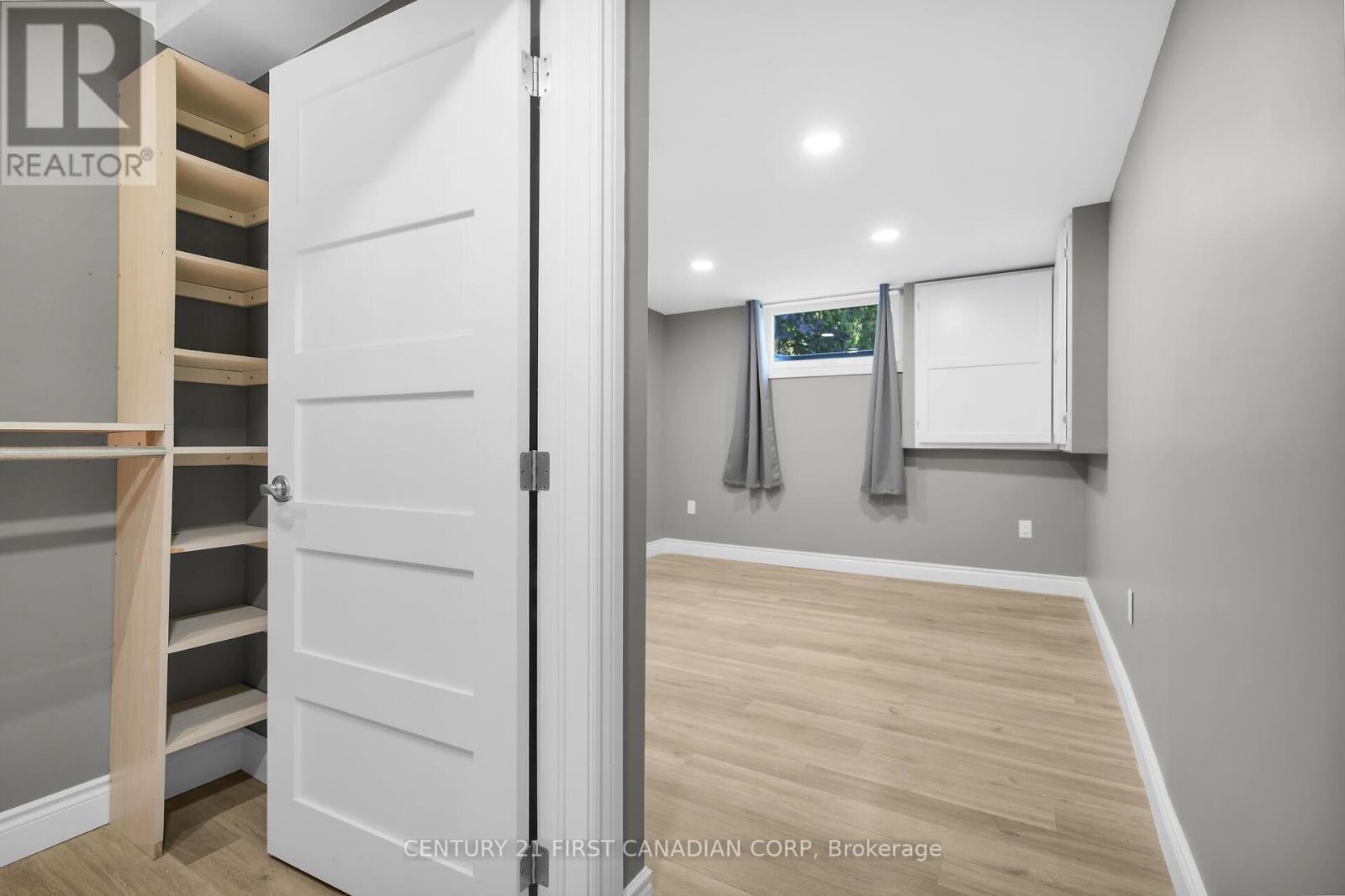 768 Franklinway Crescent, London North, Ontario  N6G 5C8 - Photo 39 - X12478527