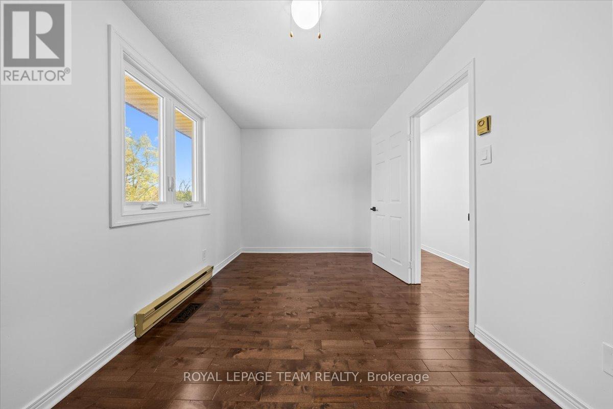 5410 Old Richmond Road, Ottawa, Ontario  K2R 1G7 - Photo 26 - X12478530