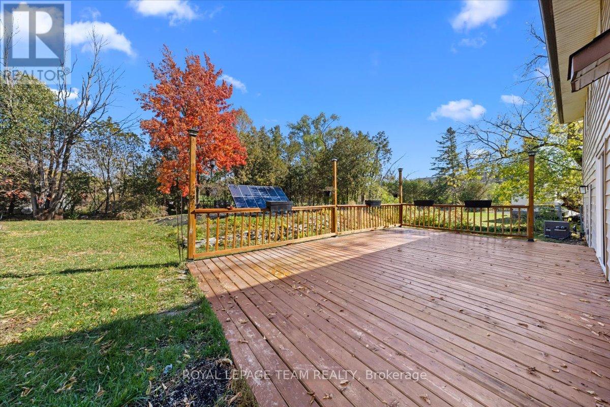 5410 Old Richmond Road, Ottawa, Ontario  K2R 1G7 - Photo 35 - X12478530