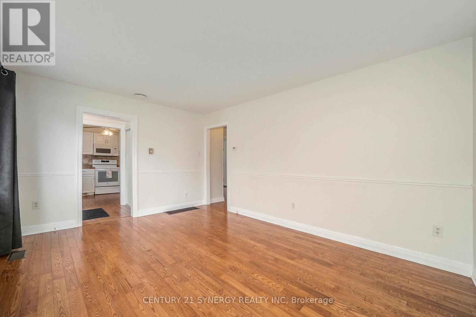 212 Maley Street, North Grenville, Ontario  K0G 1J0 - Photo 6 - X12478562