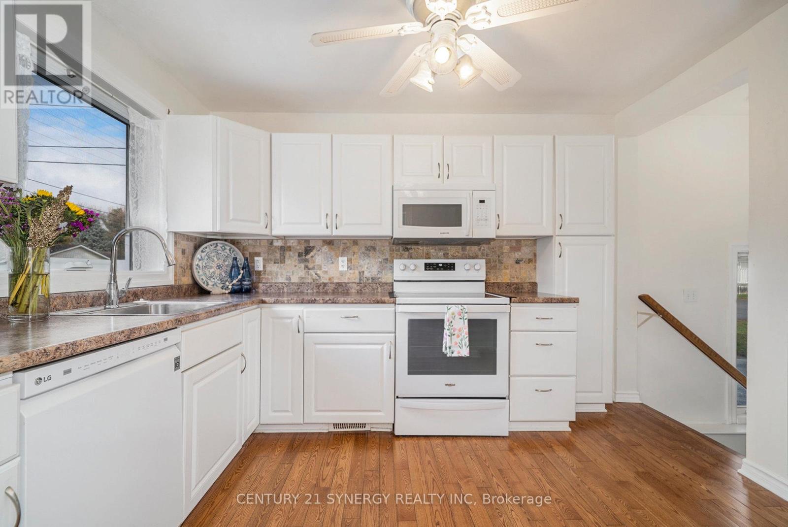 212 Maley Street, North Grenville, Ontario  K0G 1J0 - Photo 8 - X12478562