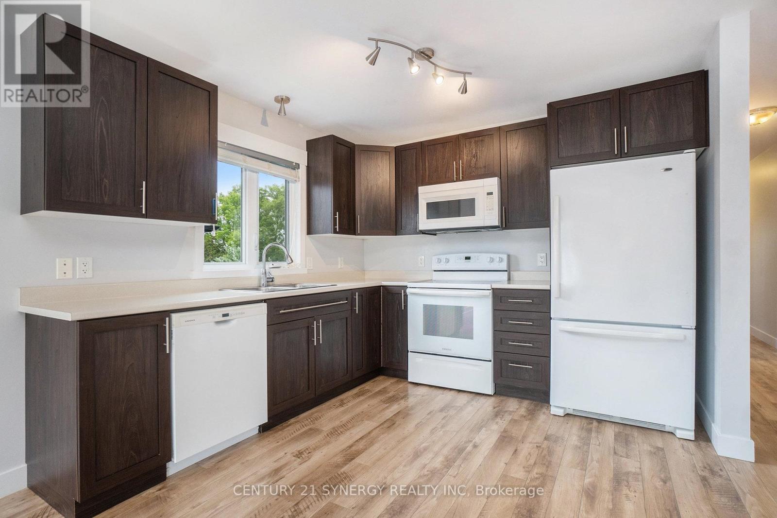 2 - 100 Laurier Street, Casselman, Ontario  K0A 1M0 - Photo 7 - X12478611
