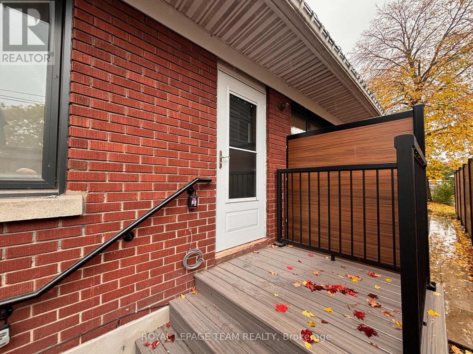 Unit B - 2177 Dublin Avenue, Ottawa, Ontario  K2C 0X7 - Photo 1 - X12478627