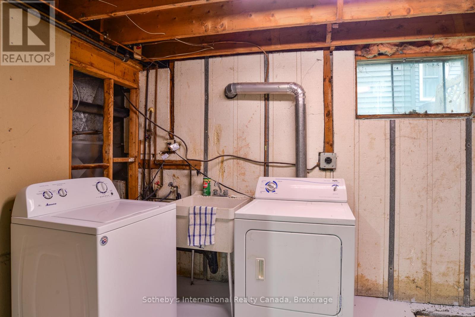 445 Farquhar Street, Gravenhurst, Ontario  P1P 1E4 - Photo 17 - X12478547
