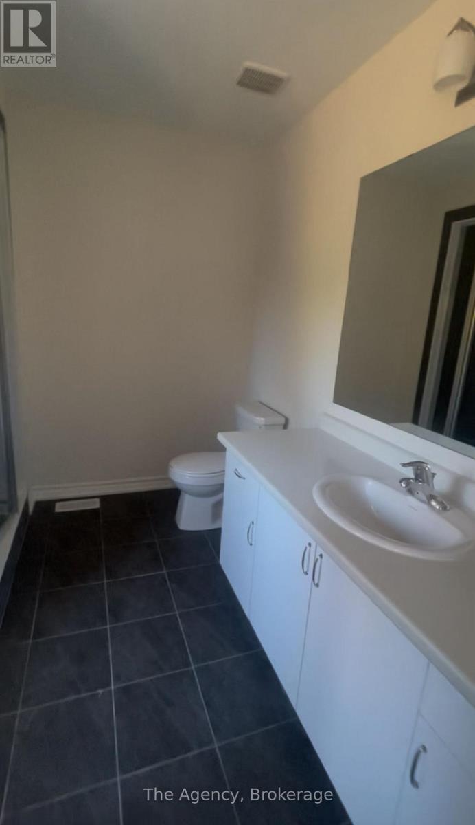 125 Beechwood Forest Lane, Gravenhurst, Ontario  P1P 0H8 - Photo 7 - X12478608