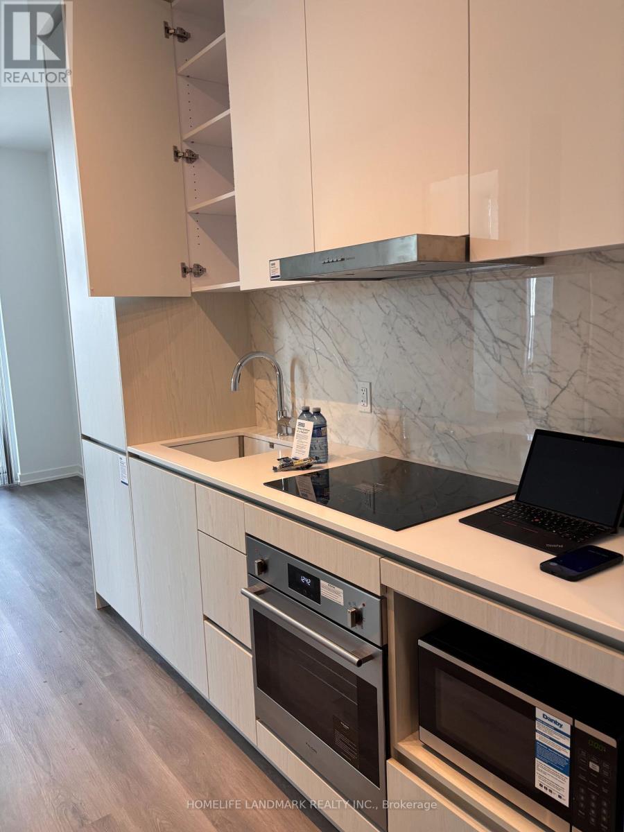 Ph110 - 28 Interchange Way, Vaughan, Ontario  L4K 0P8 - Photo 6 - N12478308