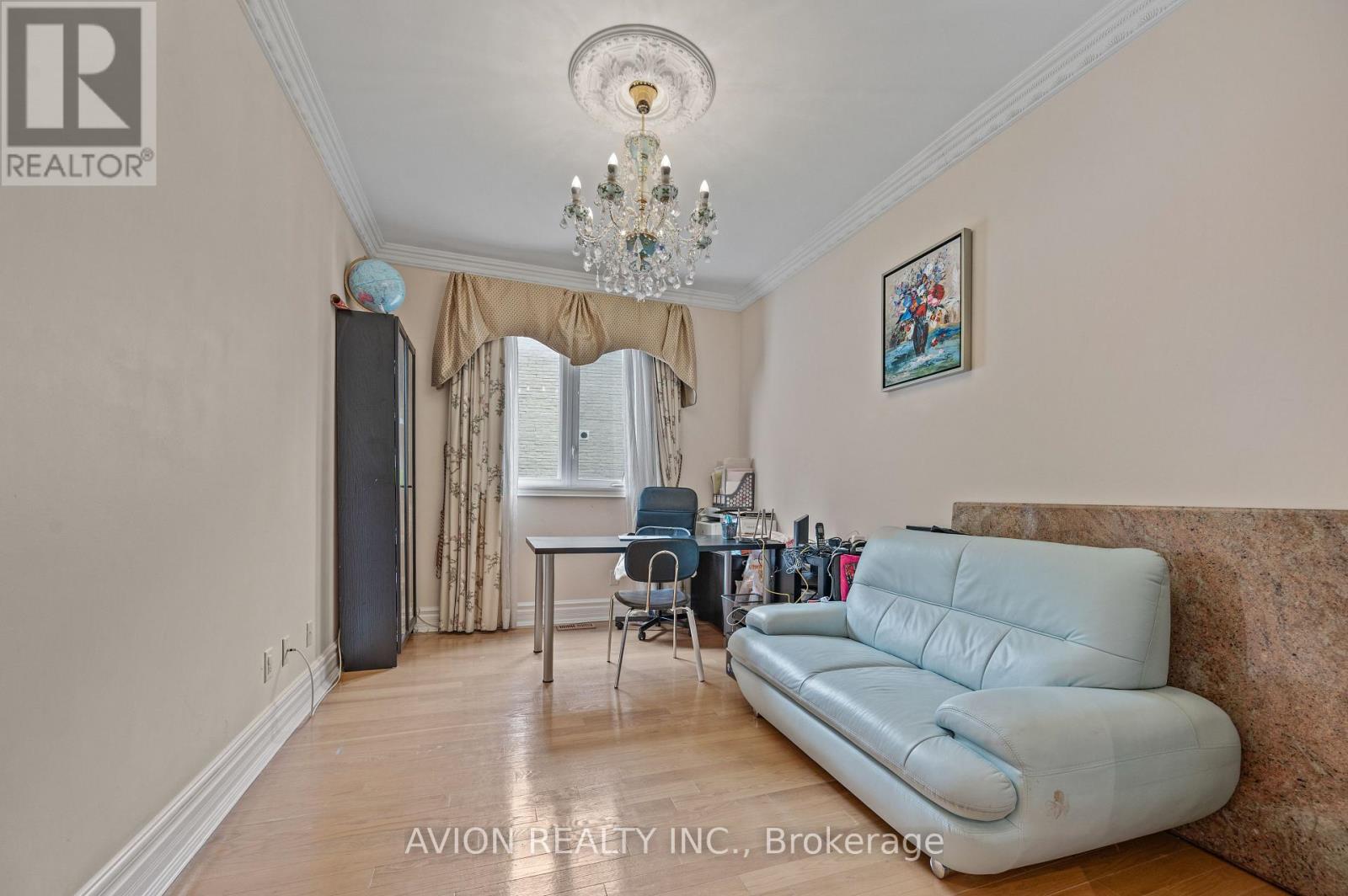 55 Frybrook Crescent, Richmond Hill, Ontario  L4B 4B9 - Photo 19 - N12478380