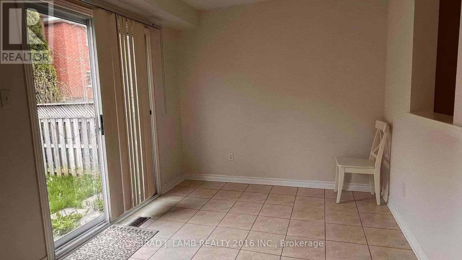 45 Waterton Crescent, Richmond Hill, Ontario  L4B 4L2 - Photo 8 - N12478416